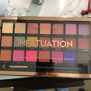 Profusion Infatuation Eyeshadow Palette *brand new